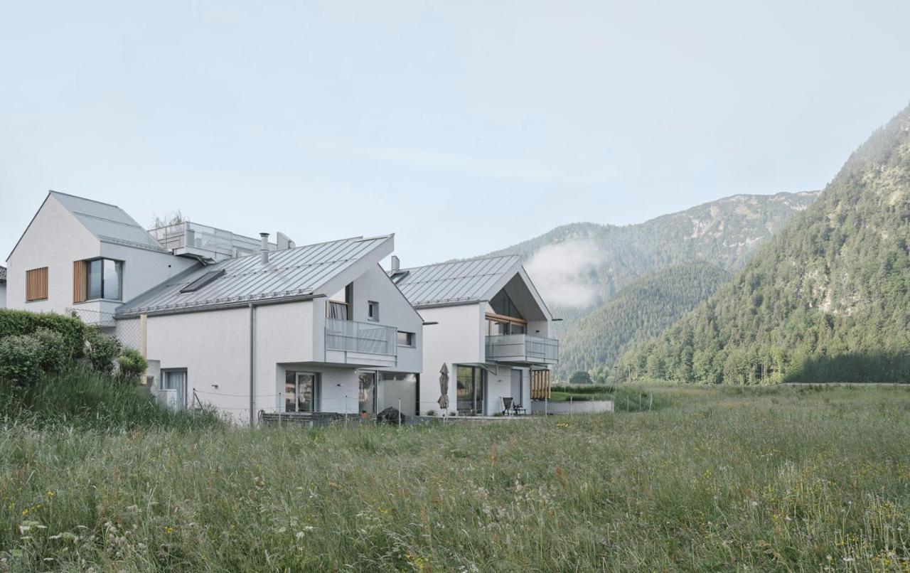 Urban Mountain Chalet With Lake View Маурах Экстерьер фото