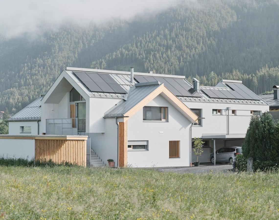 Urban Mountain Chalet With Lake View Маурах Экстерьер фото